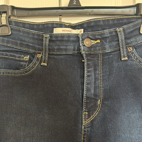 Women’s Levi’s 711 skinny dark rinse jeans size 31 - Picture 3 of 7